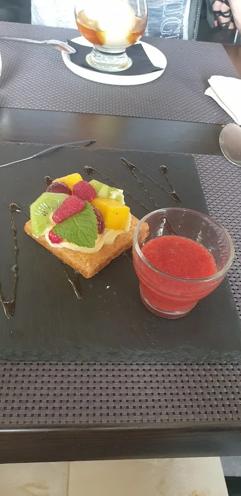 Tartelette Aux Fruits Exotiques Et Son Coulis
